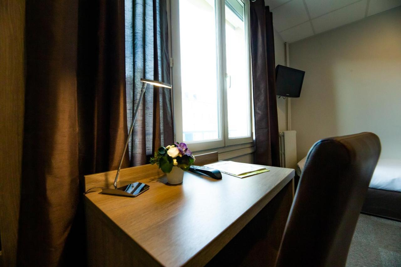 Logis Hotel Du Chateau ก็อง ภายนอก รูปภาพ