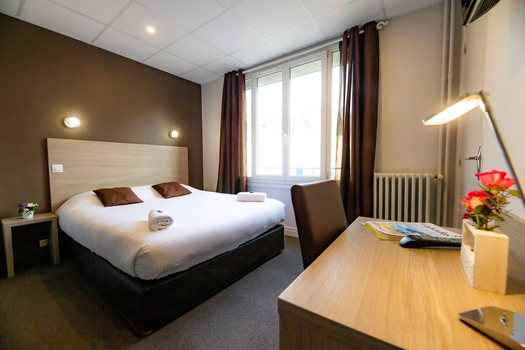 Logis Hotel Du Chateau ก็อง ภายนอก รูปภาพ
