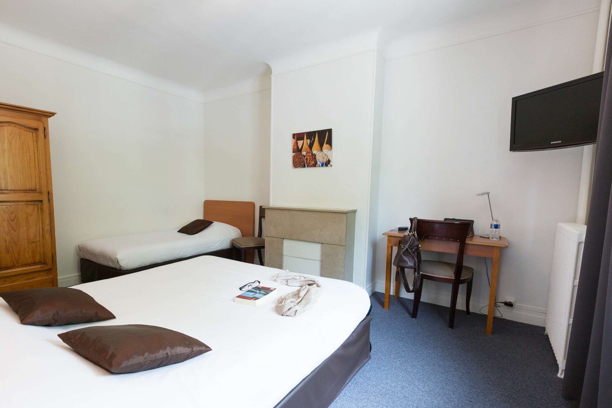 Logis Hotel Du Chateau ก็อง ภายนอก รูปภาพ
